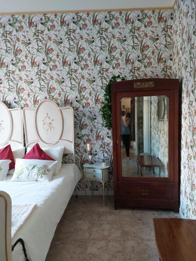 Bed And Breakfast La Pecora Rosa Sant'Omero Eksteriør bilde